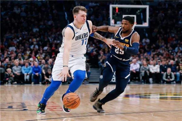 中场核心的 中场核心的