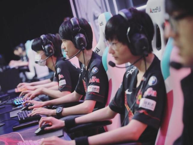 持续施压 持续施压